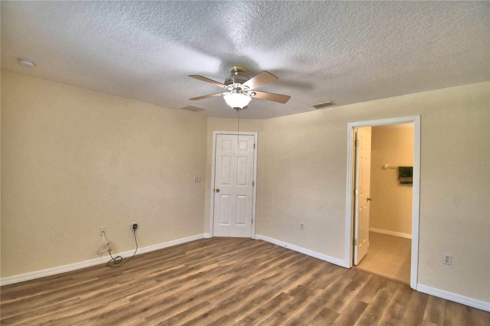 Image 43 of 54 For 123 Hummingbird Pass