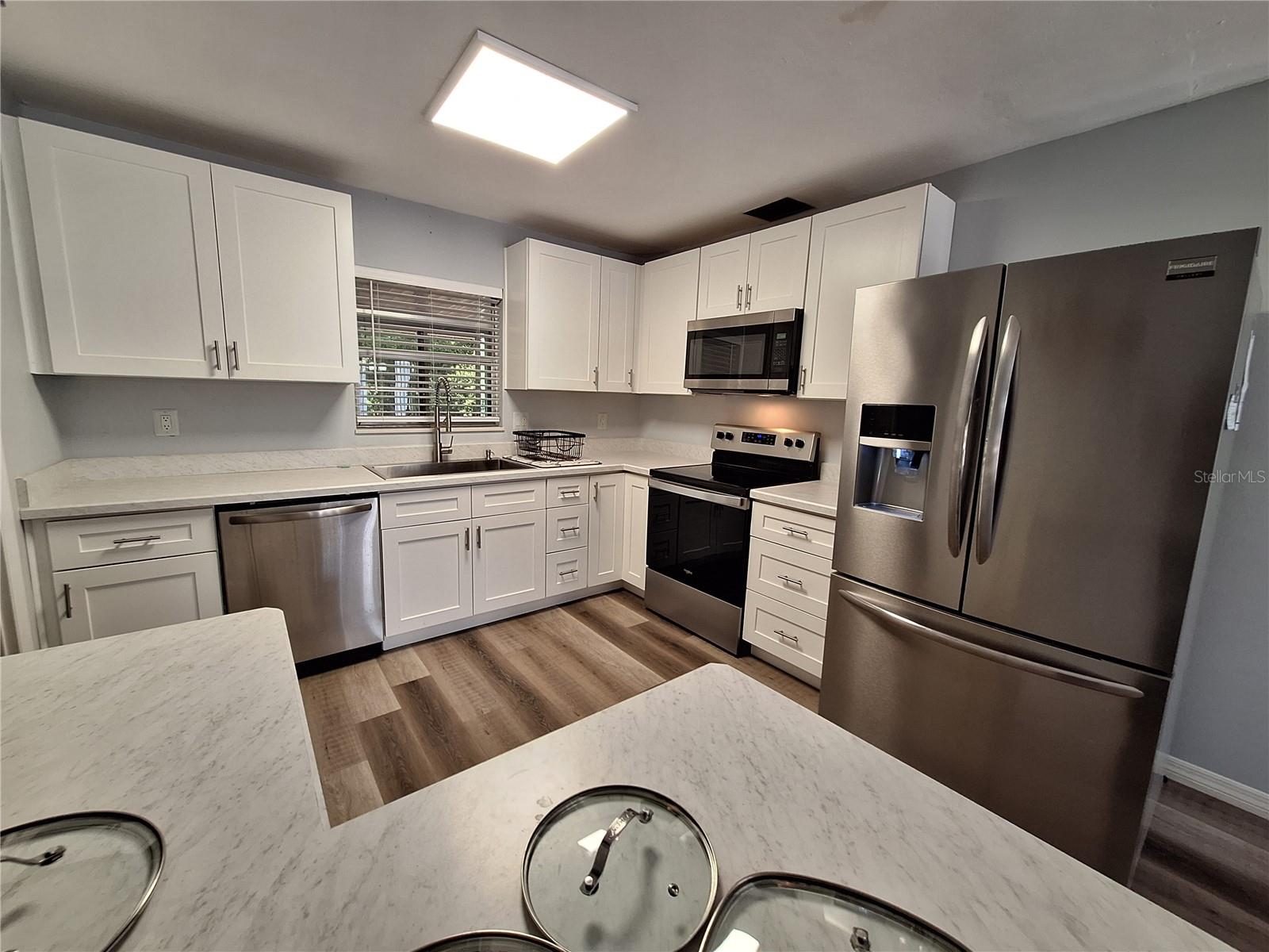 Image 3 of 49 For 1147 Circle Drive