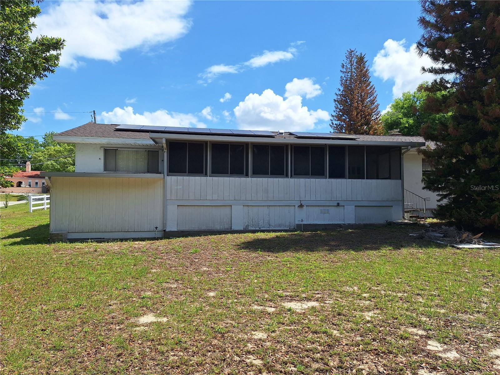 Image 6 of 49 For 1147 Circle Drive