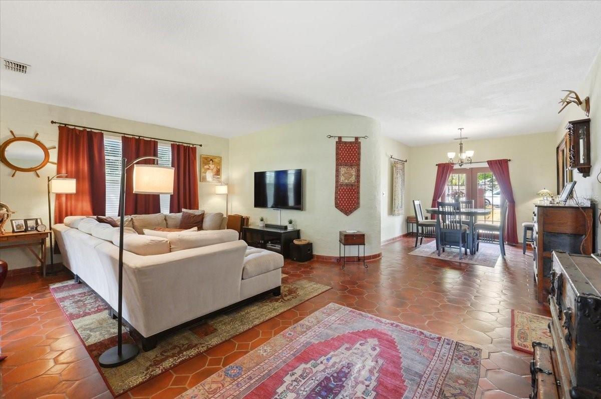 Image 10 of 48 For 337 Sessoms Avenue