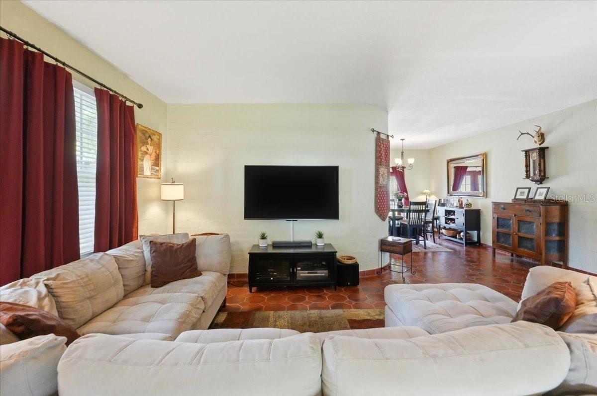 Image 11 of 48 For 337 Sessoms Avenue