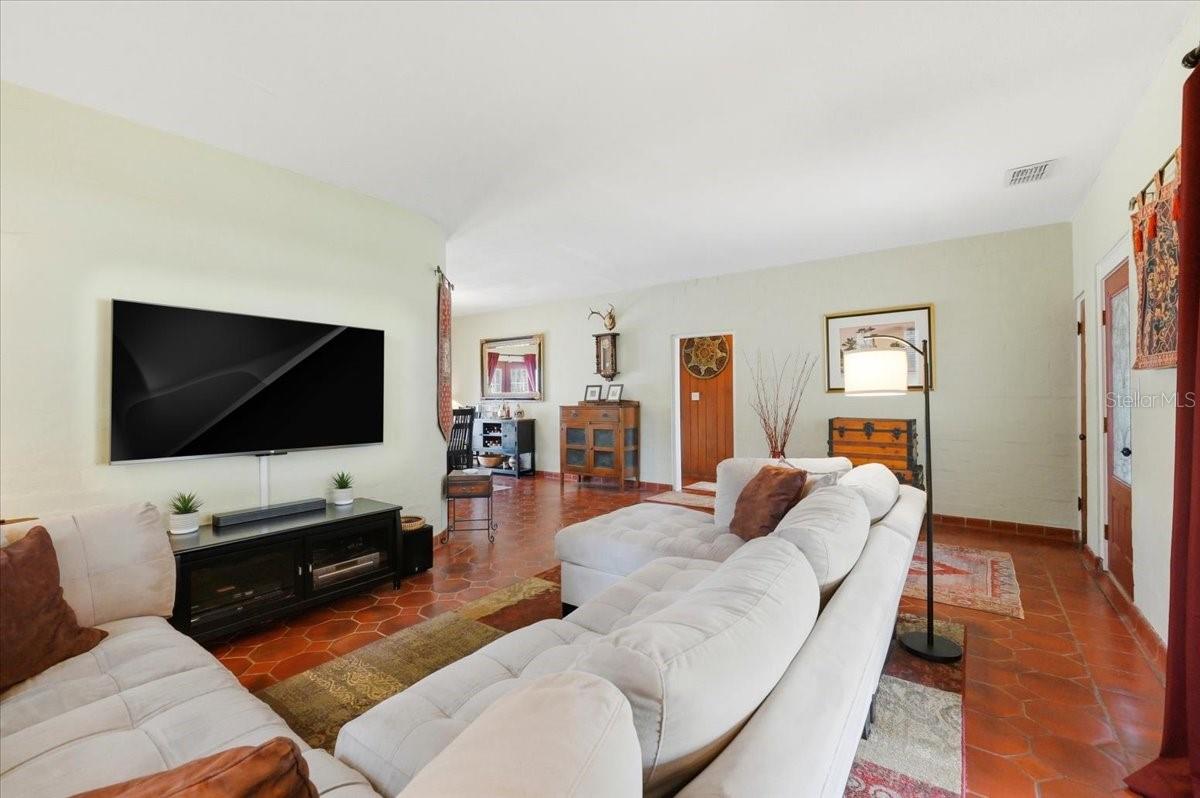 Image 12 of 48 For 337 Sessoms Avenue