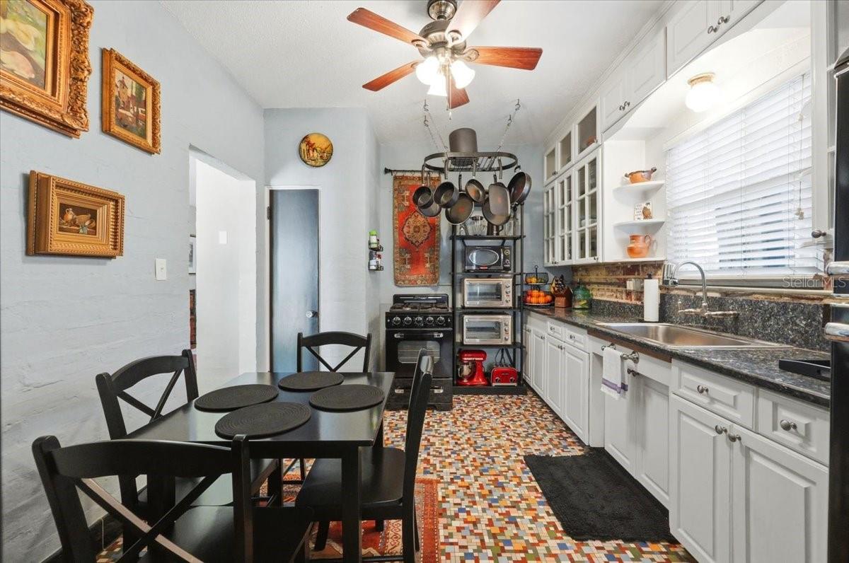 Image 17 of 48 For 337 Sessoms Avenue