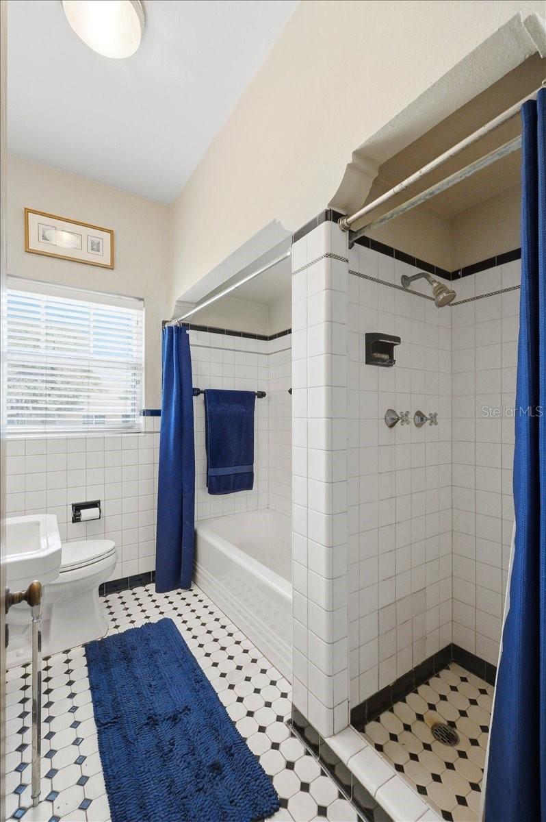 Image 26 of 48 For 337 Sessoms Avenue