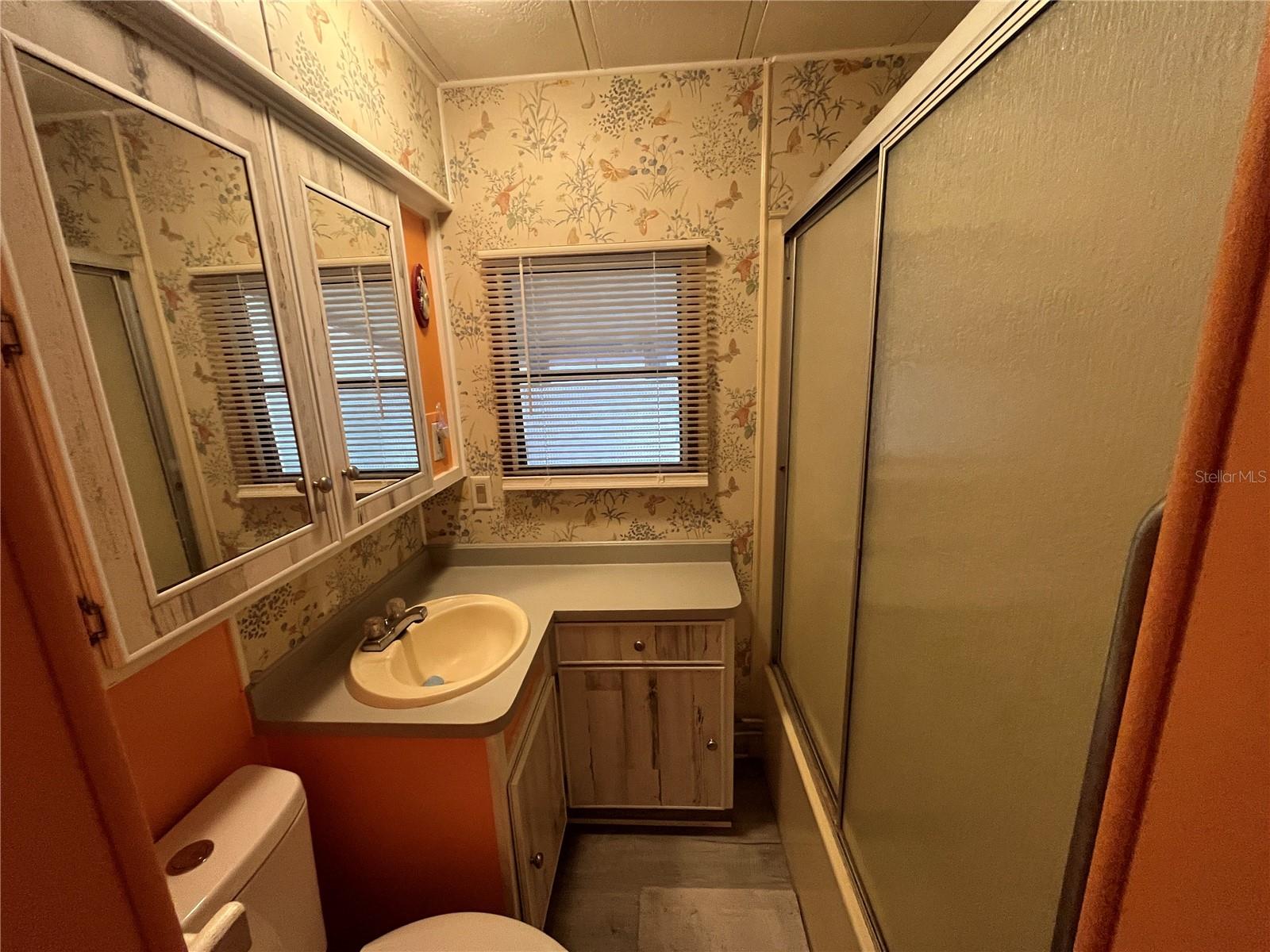 Image 13 of 33 For 7392 International Circle