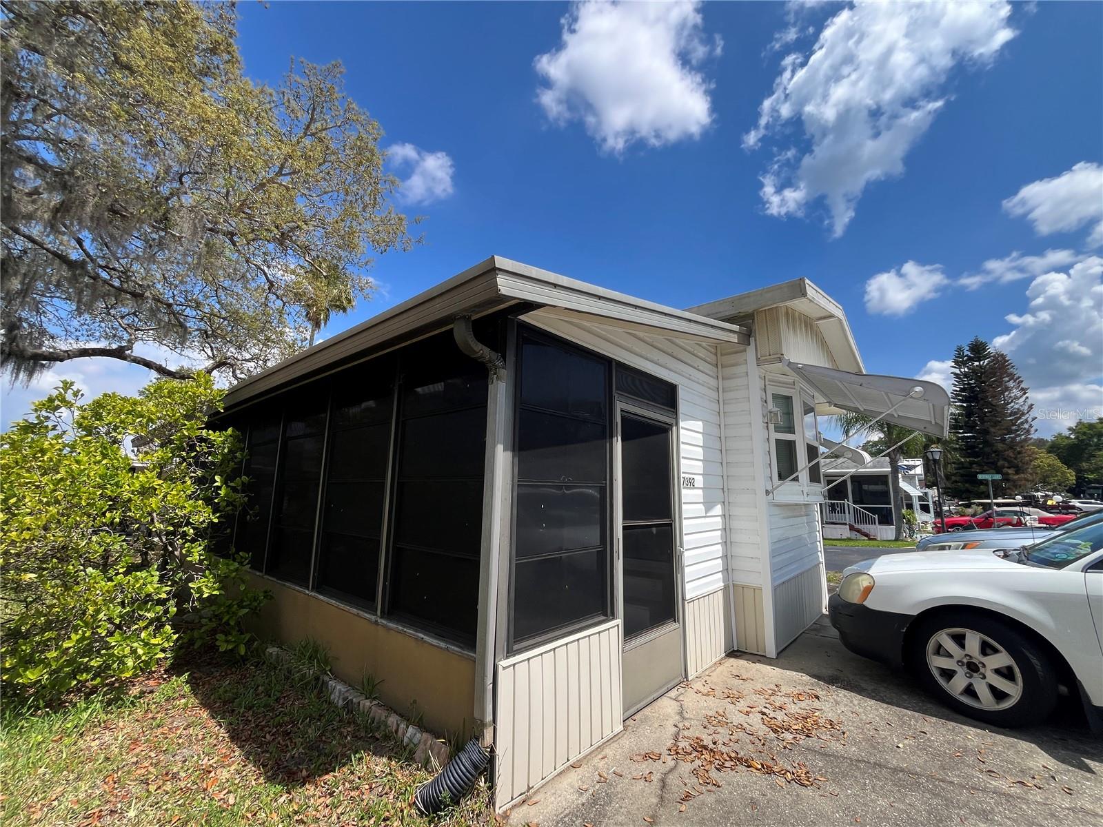 Image 20 of 33 For 7392 International Circle