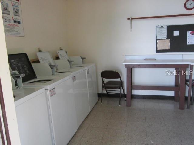 Image 29 of 33 For 7392 International Circle