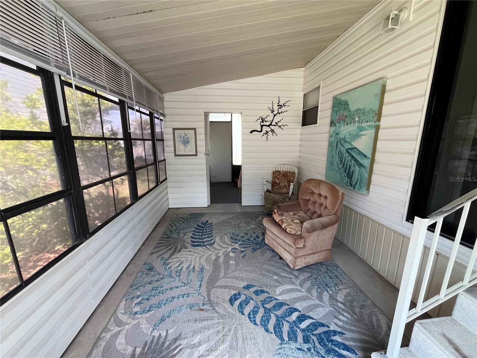 Image 4 of 33 For 7392 International Circle