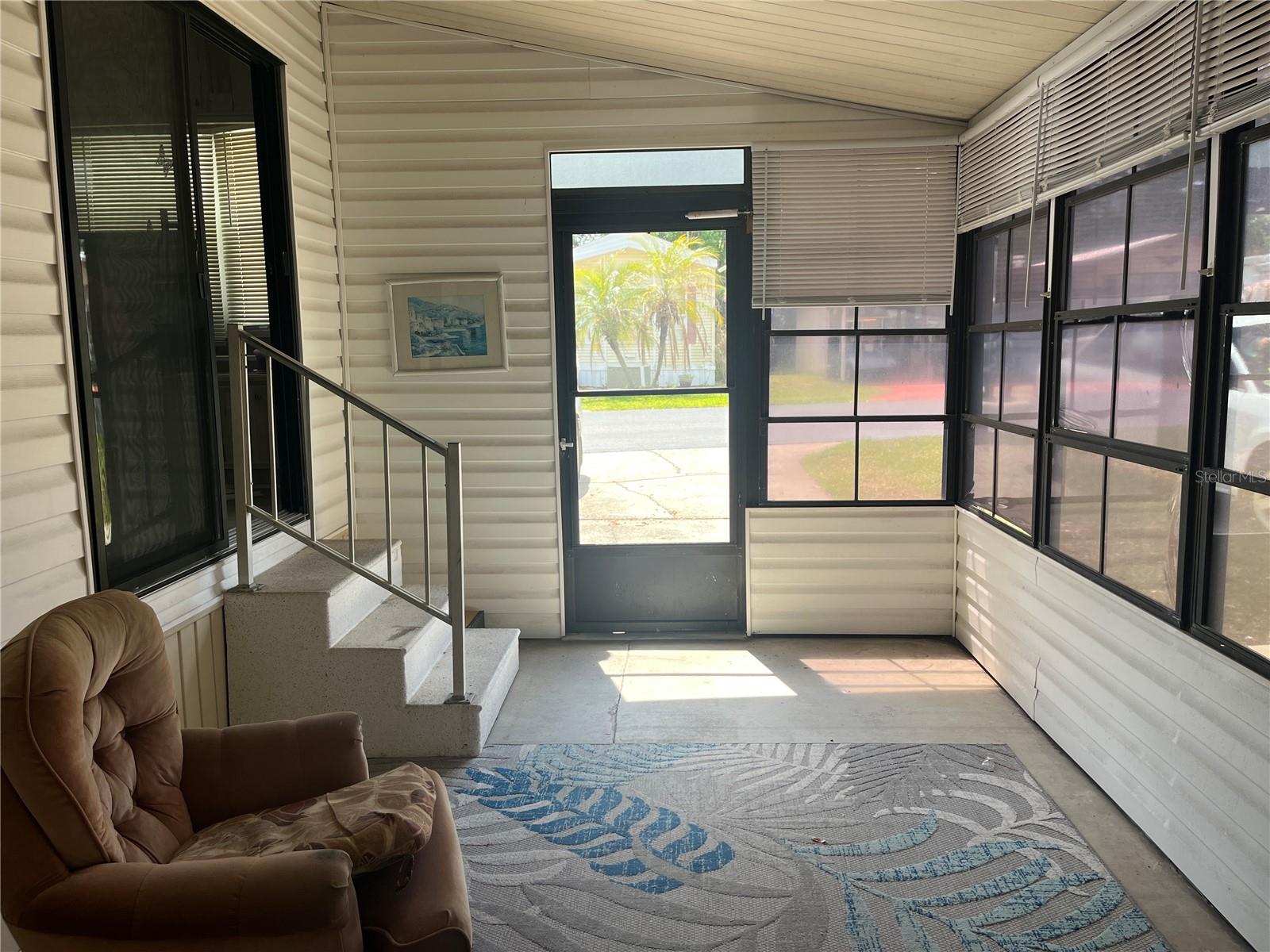 Image 6 of 33 For 7392 International Circle