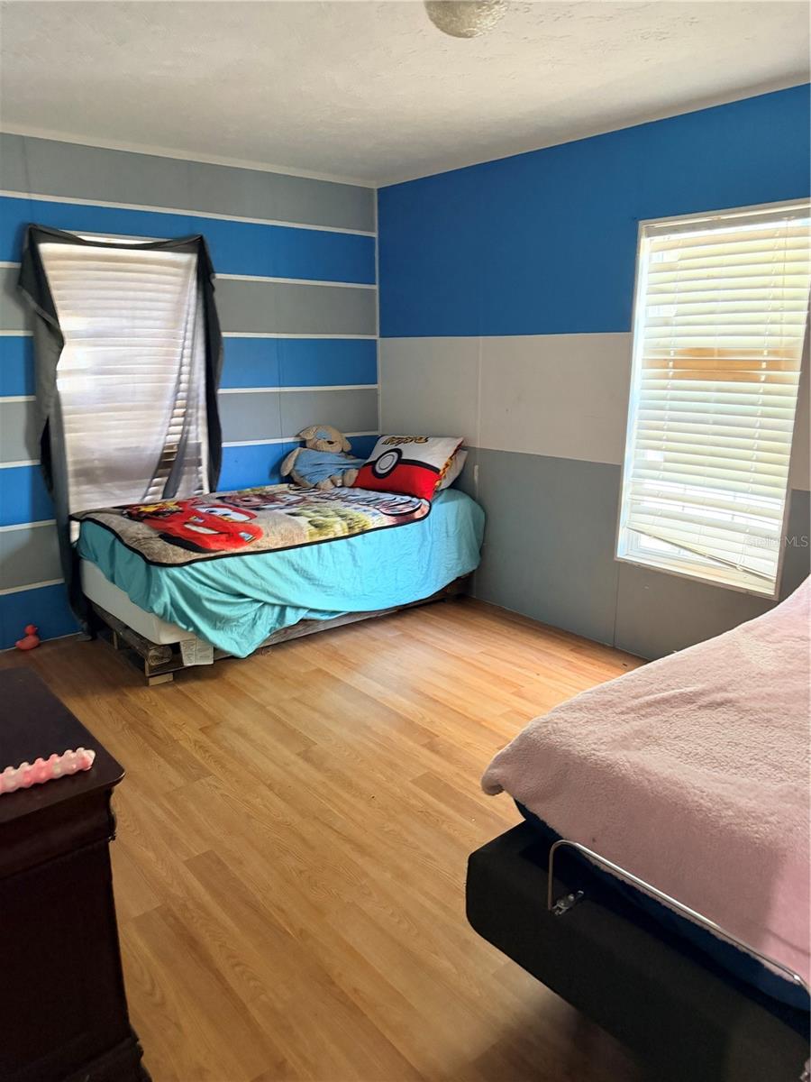 Image 11 of 18 For 9134 Samaritan Avenue