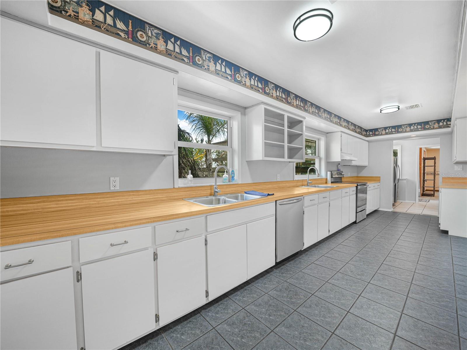 Image 22 of 46 For 430 Alturas Babson Park Cutoff