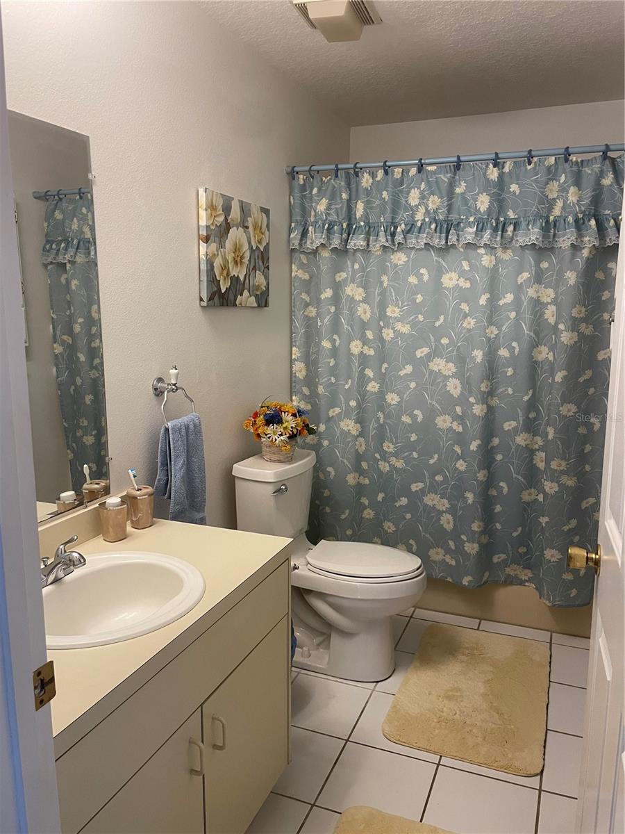 Image 20 of 22 For 7111 Alamanda Boulevard W