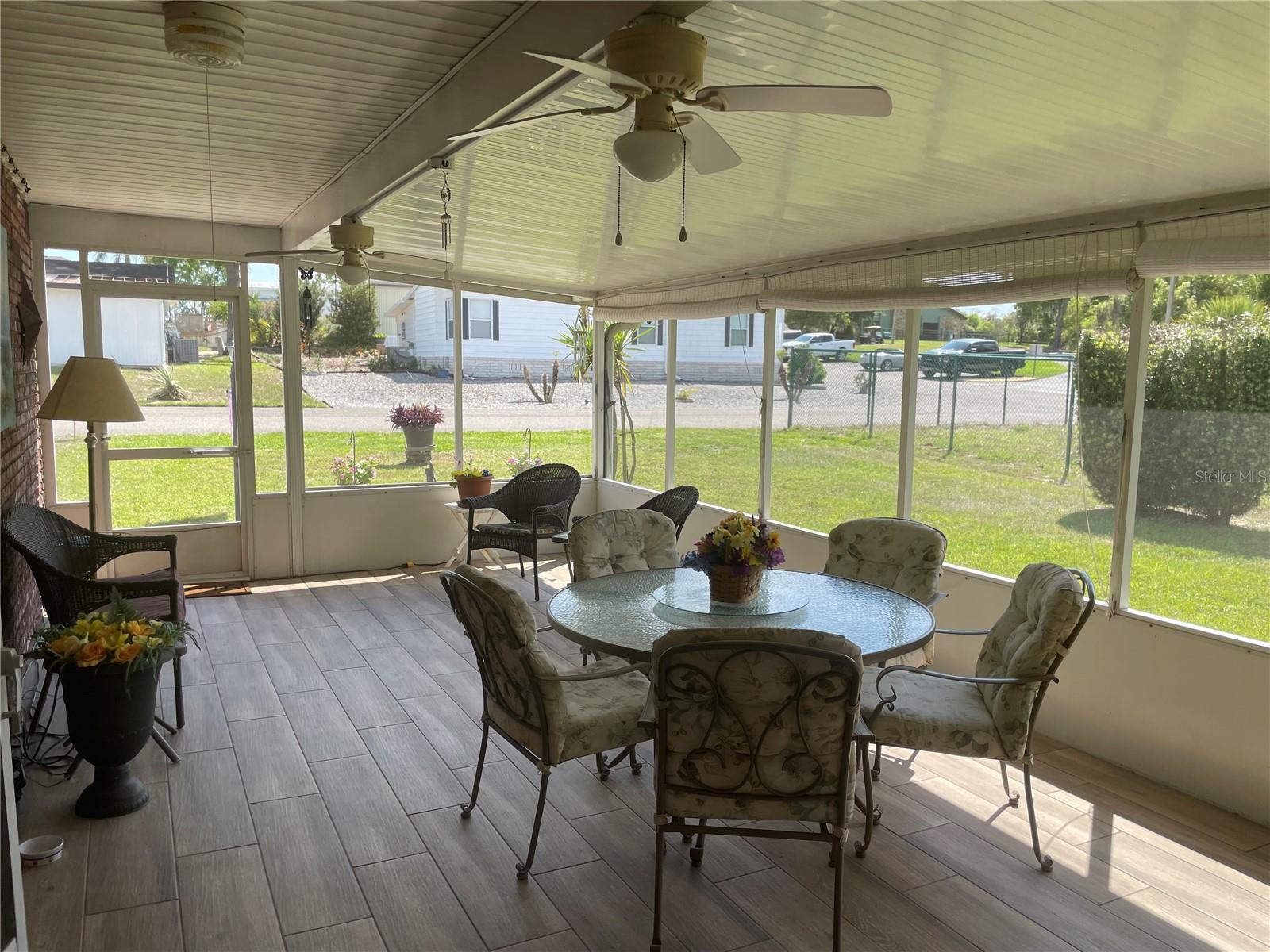 Image 5 of 22 For 7111 Alamanda Boulevard W