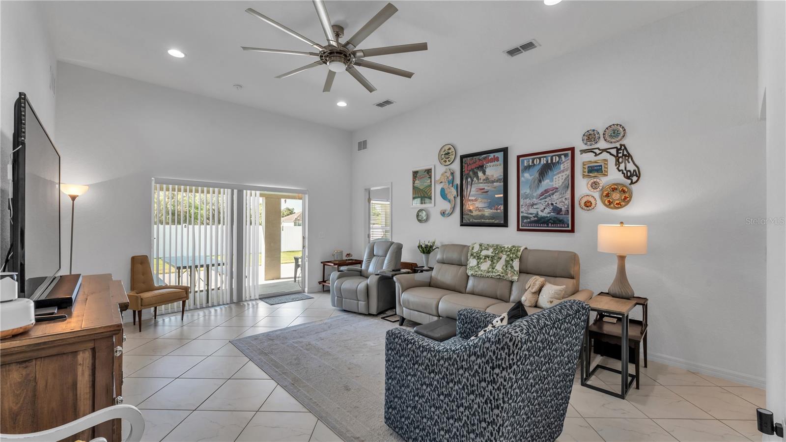 Image 16 of 35 For 115 Kissengen Park Boulevard