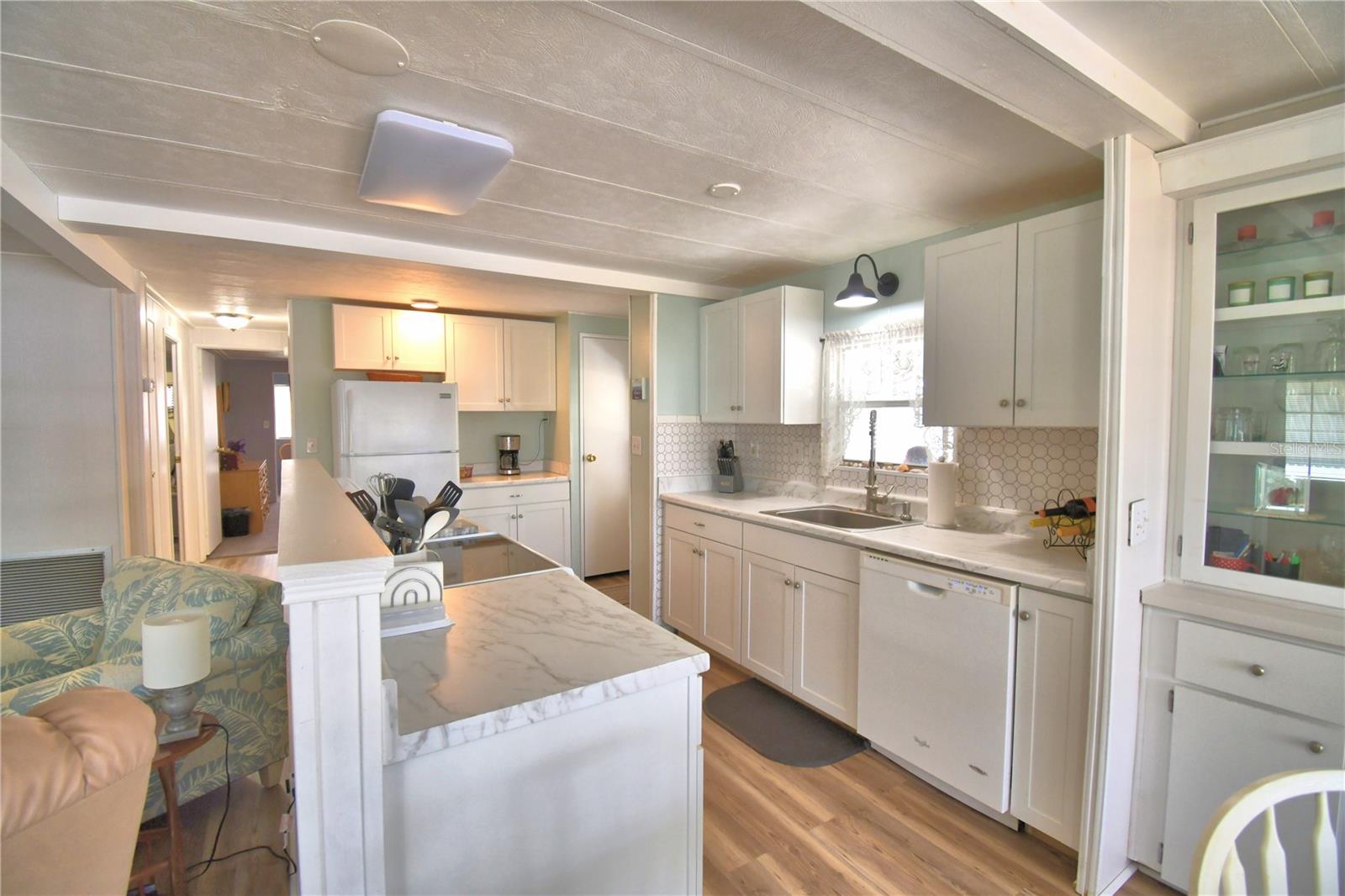 Image 18 of 55 For 1610 Reynolds Road 293