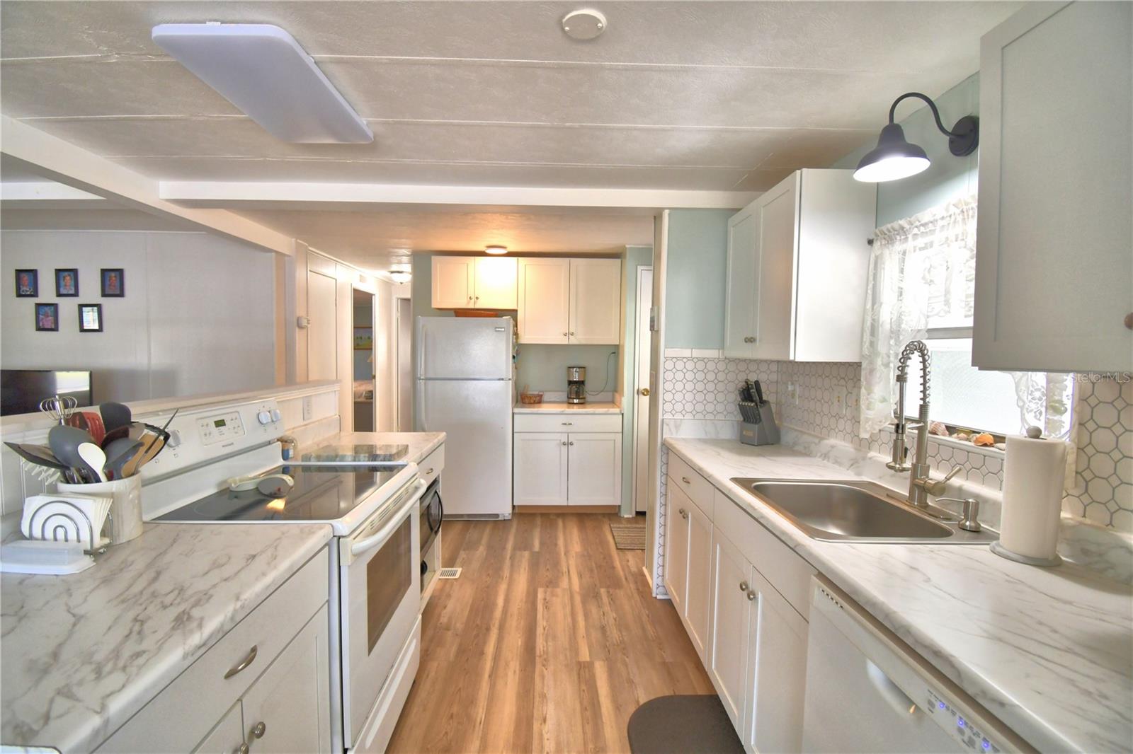 Image 19 of 55 For 1610 Reynolds Road 293