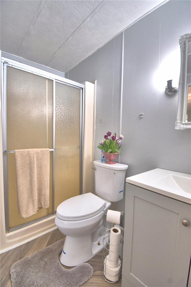 Image 36 of 55 For 1610 Reynolds Road 293