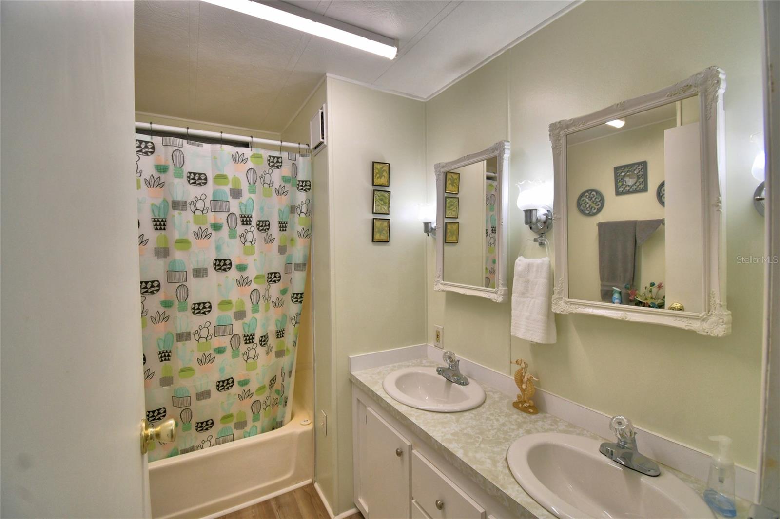 Image 47 of 55 For 1610 Reynolds Road 293