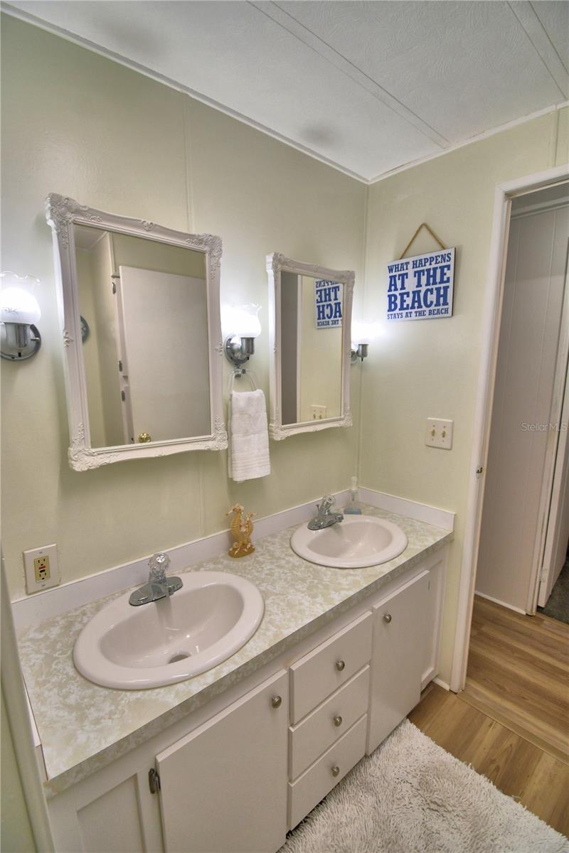 Image 49 of 55 For 1610 Reynolds Road 293