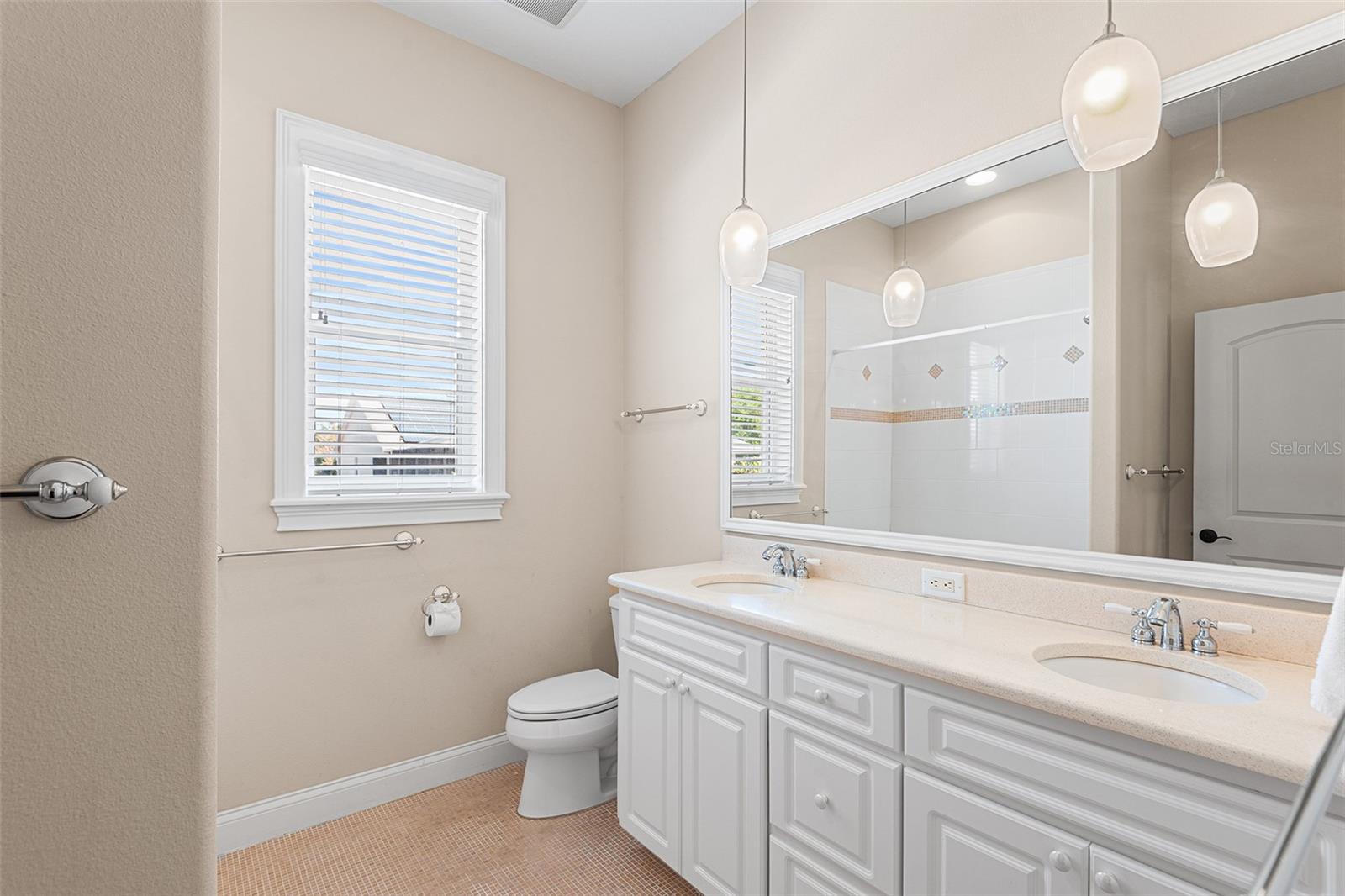 Image 39 of 55 For 1890 E F Griffin Road E