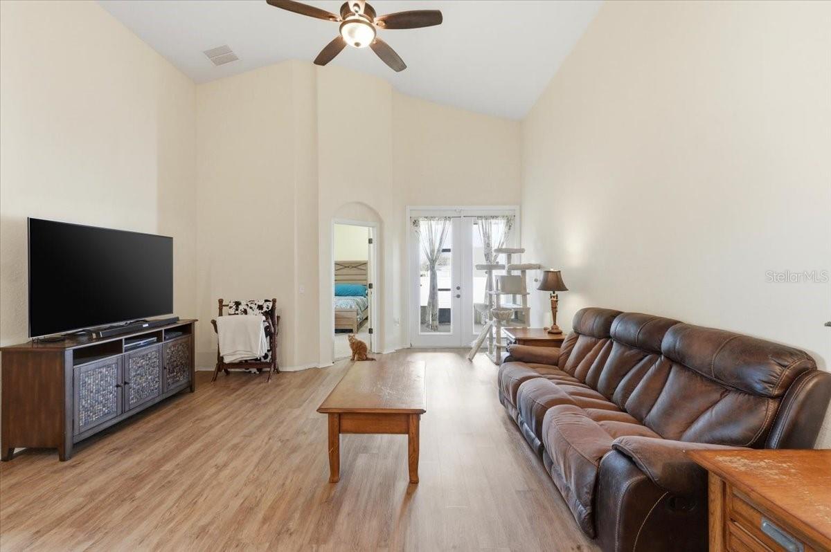 Image 14 of 60 For 1789 Kingsmill Drive