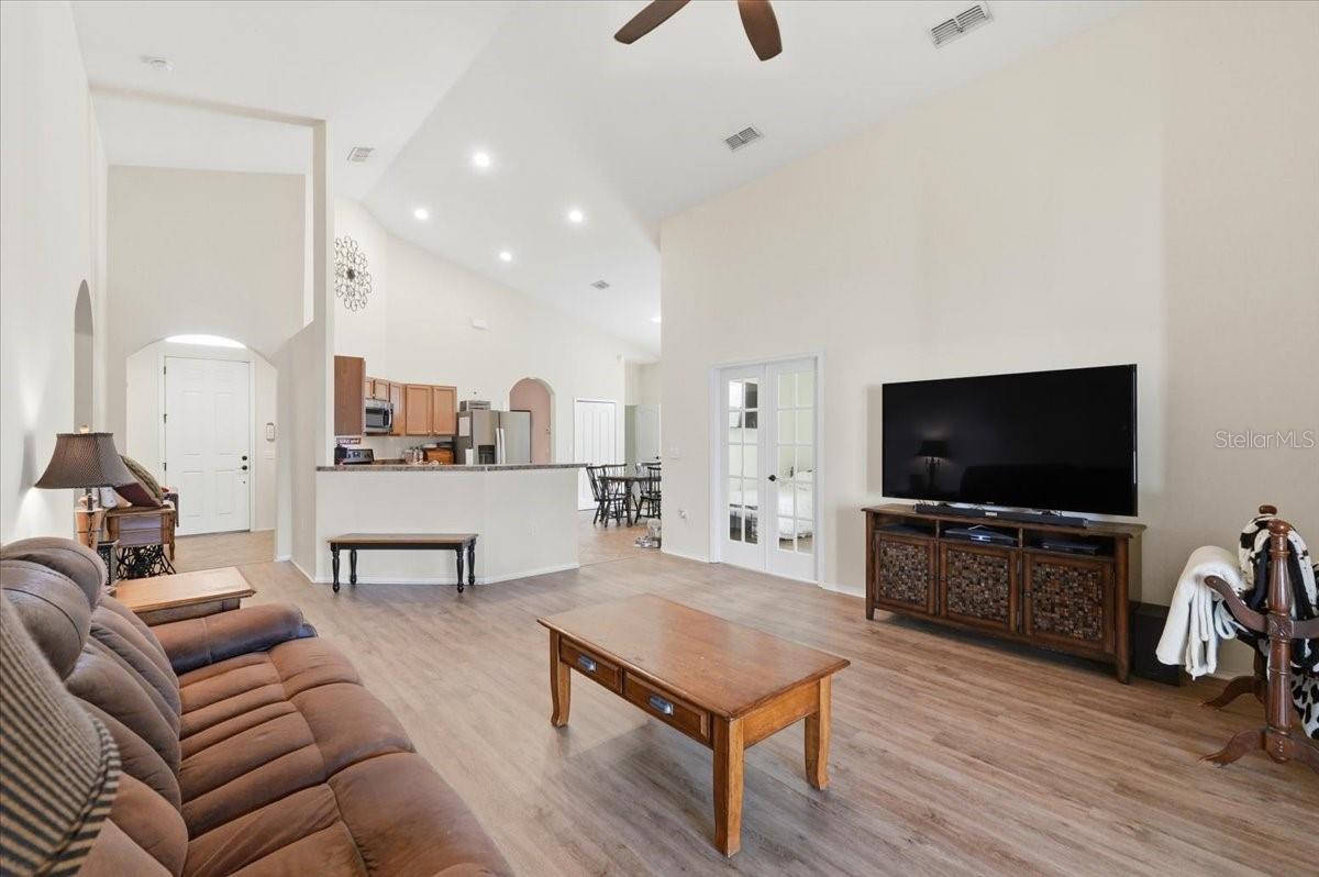 Image 16 of 60 For 1789 Kingsmill Drive