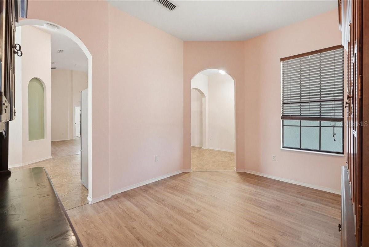 Image 22 of 60 For 1789 Kingsmill Drive