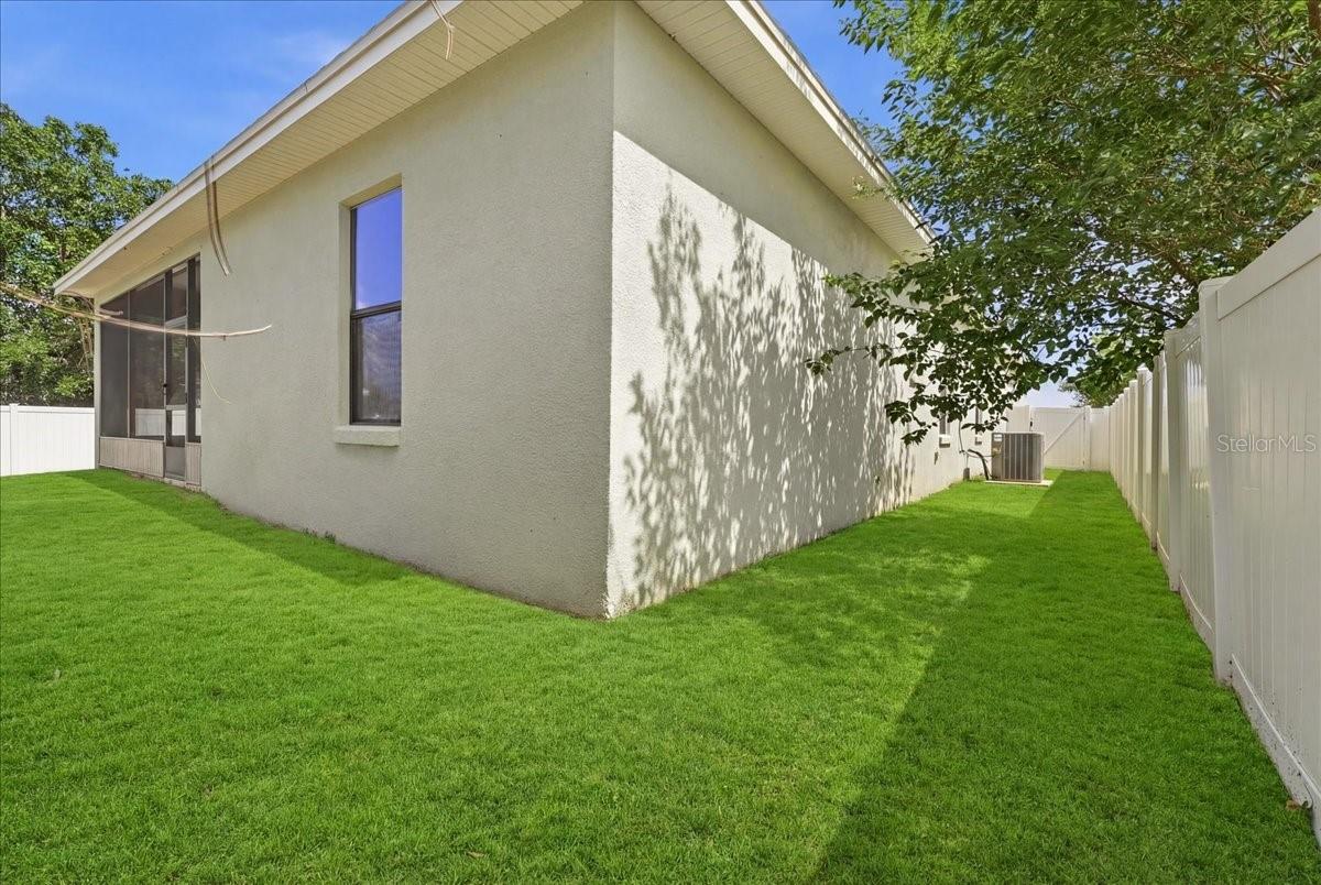 Image 7 of 60 For 1789 Kingsmill Drive