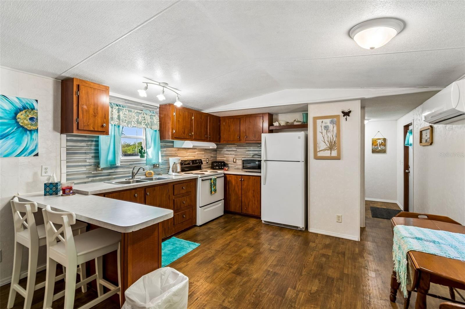 Image 12 of 29 For 1 Candlelight Loop