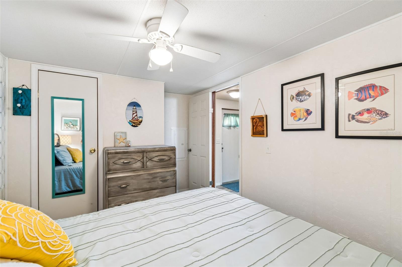 Image 22 of 29 For 1 Candlelight Loop