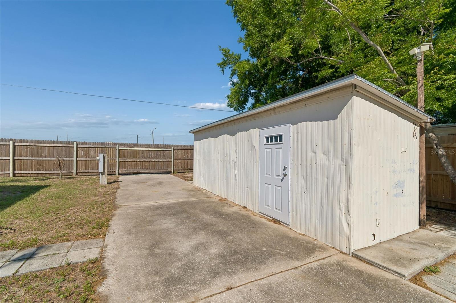 Image 25 of 29 For 1 Candlelight Loop