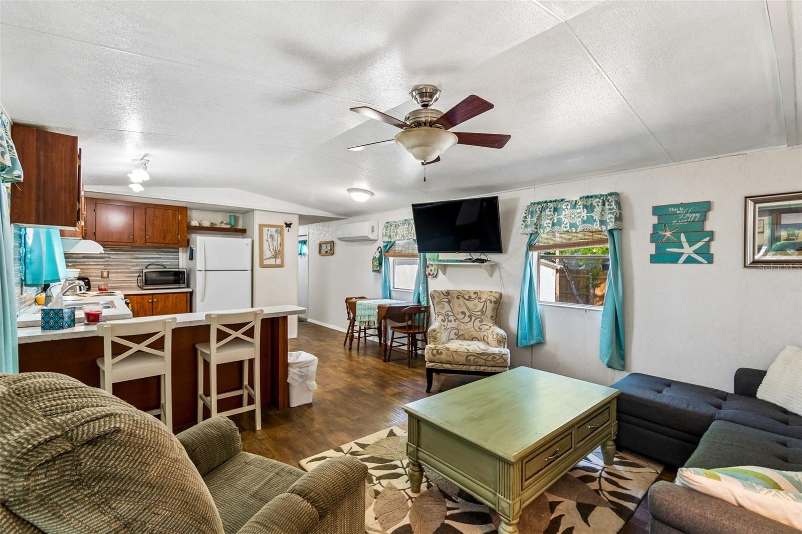 Image 9 of 29 For 1 Candlelight Loop