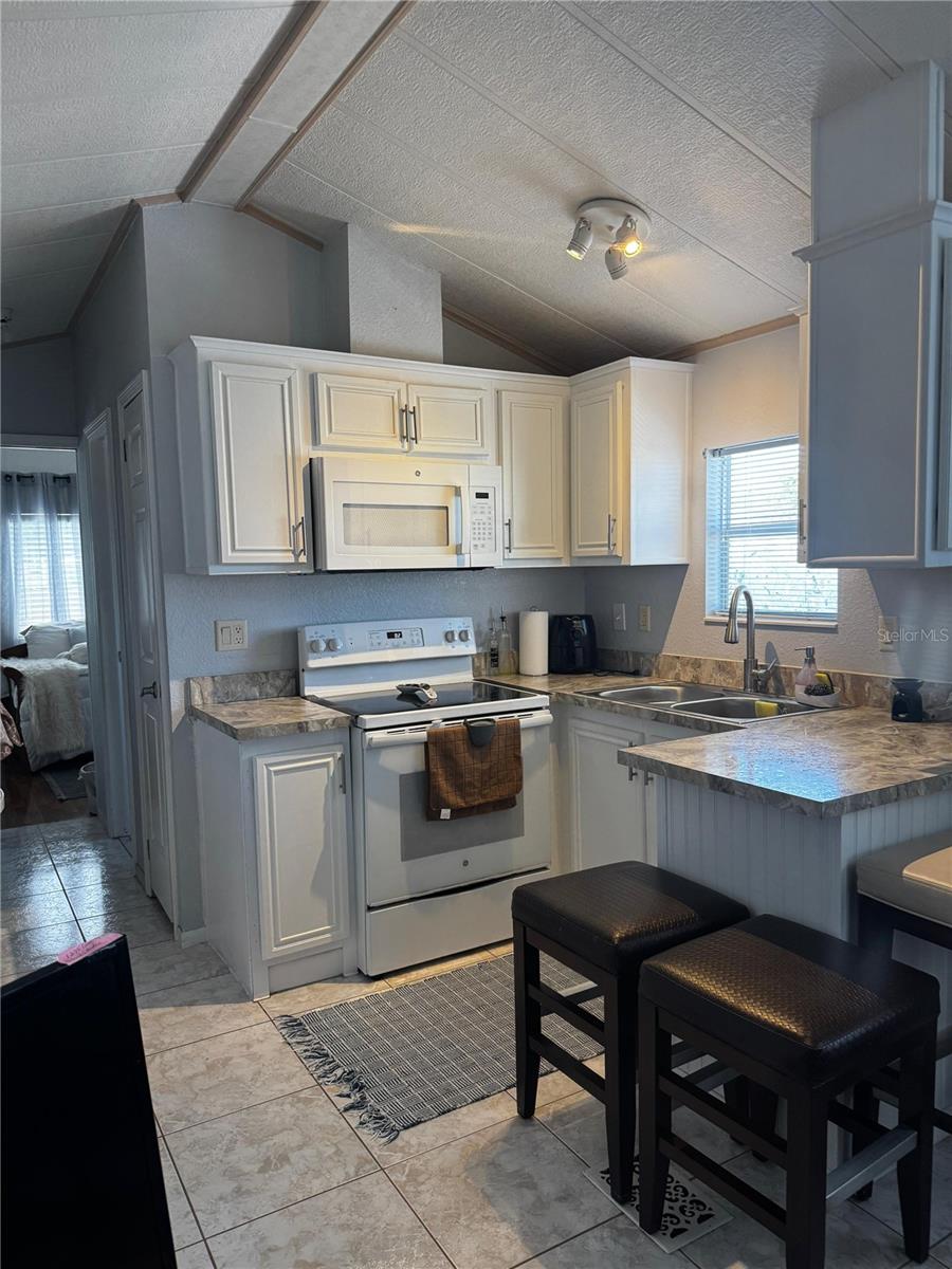 Image 20 of 48 For 123 Pansy Street