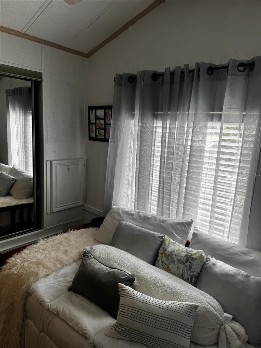 Image 40 of 48 For 123 Pansy Street