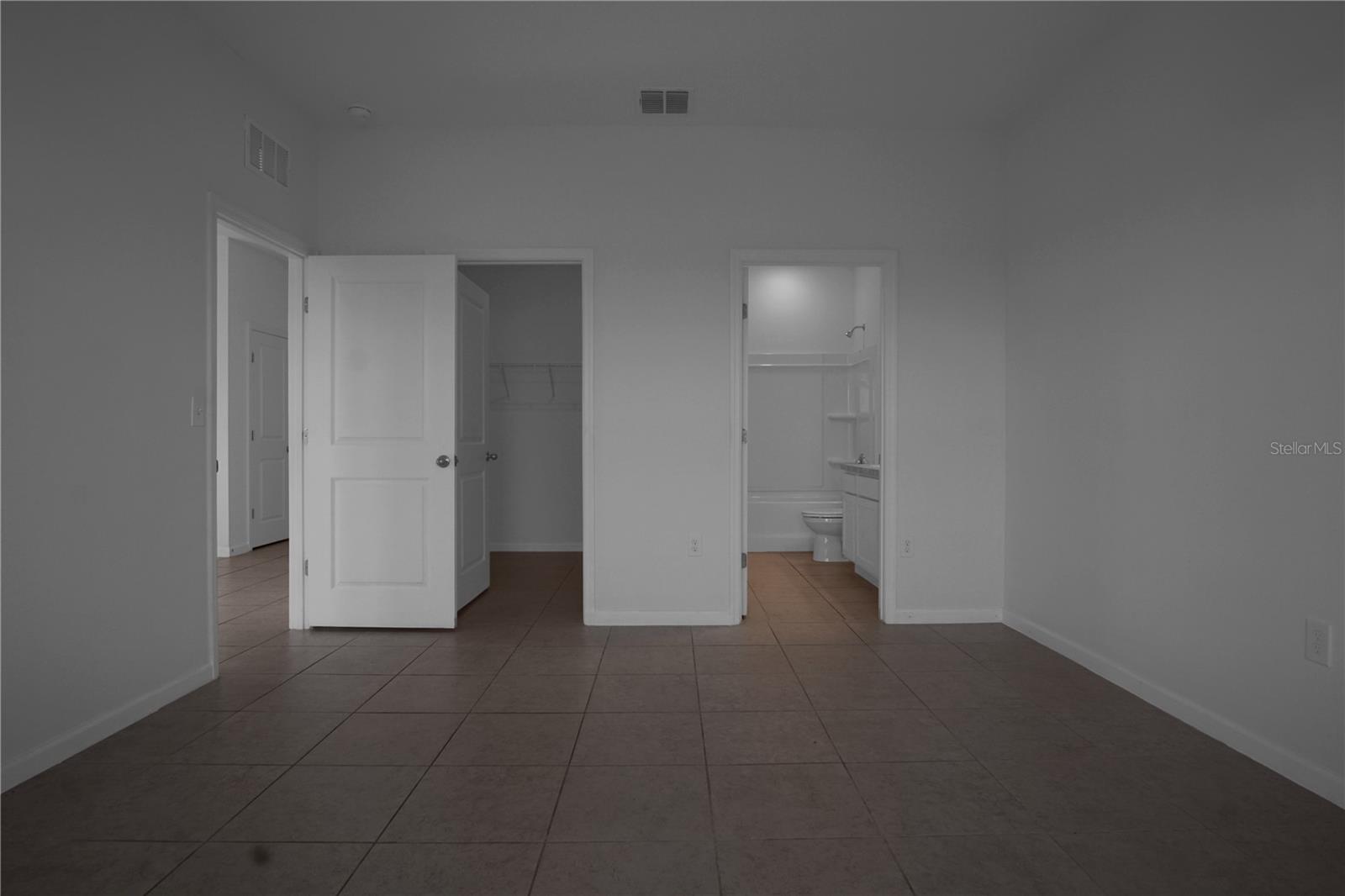 Image 13 of 27 For 456 Hennepin Loop