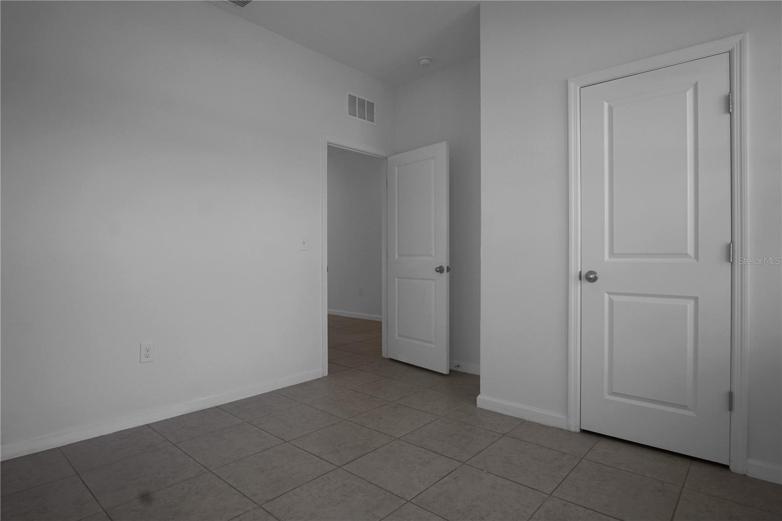 Image 20 of 27 For 456 Hennepin Loop