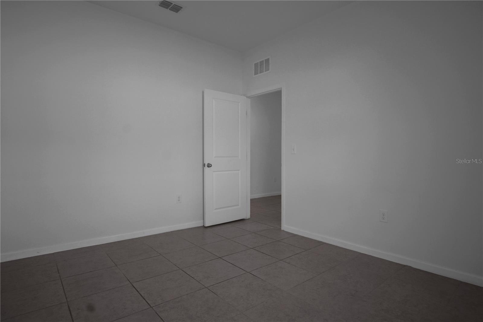 Image 23 of 27 For 456 Hennepin Loop