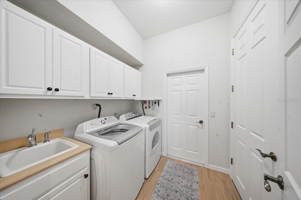 Image 36 of 82 For 4193 Stone Creek Loop