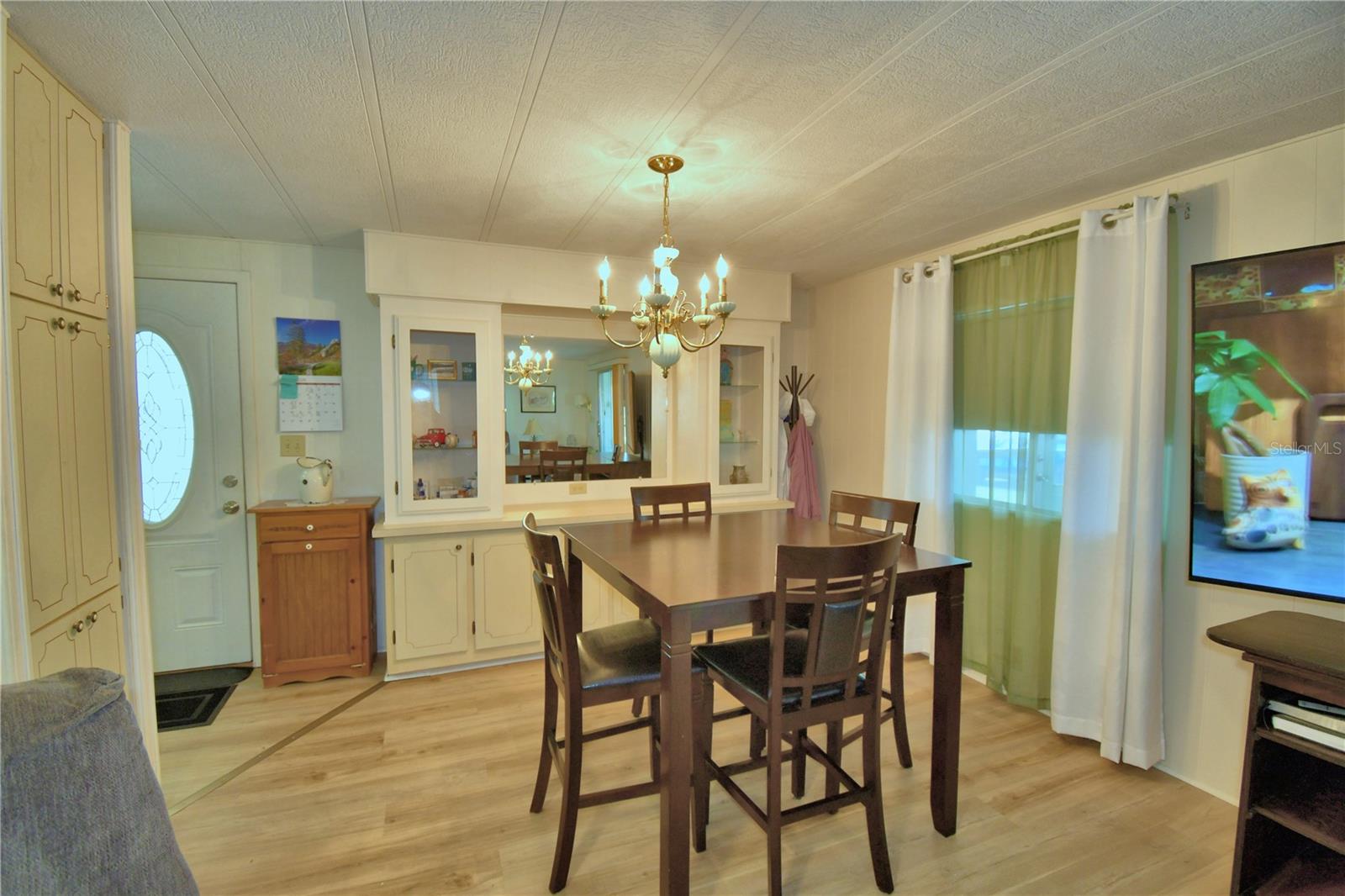 Image 16 of 63 For 6773 Brentwood Drive Ne