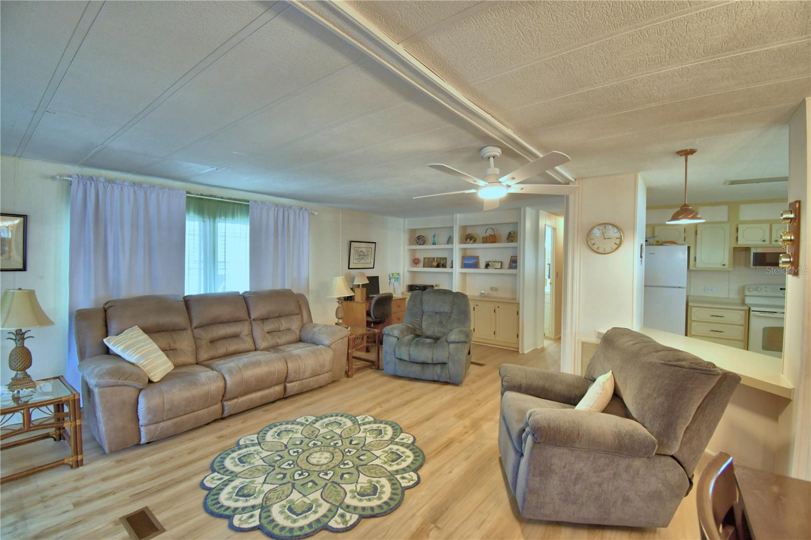 Image 19 of 63 For 6773 Brentwood Drive Ne