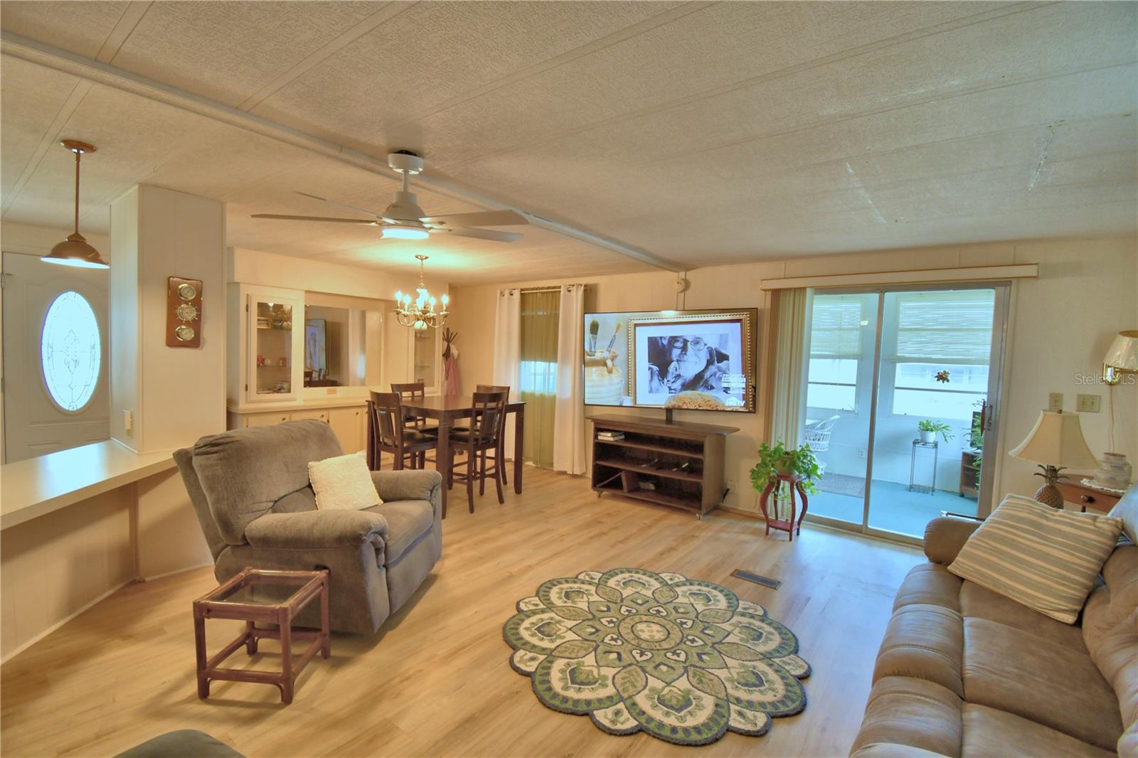 Image 25 of 63 For 6773 Brentwood Drive Ne