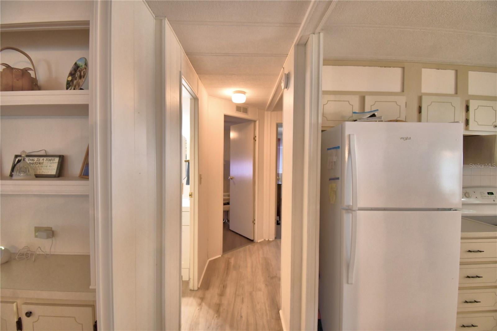 Image 27 of 63 For 6773 Brentwood Drive Ne