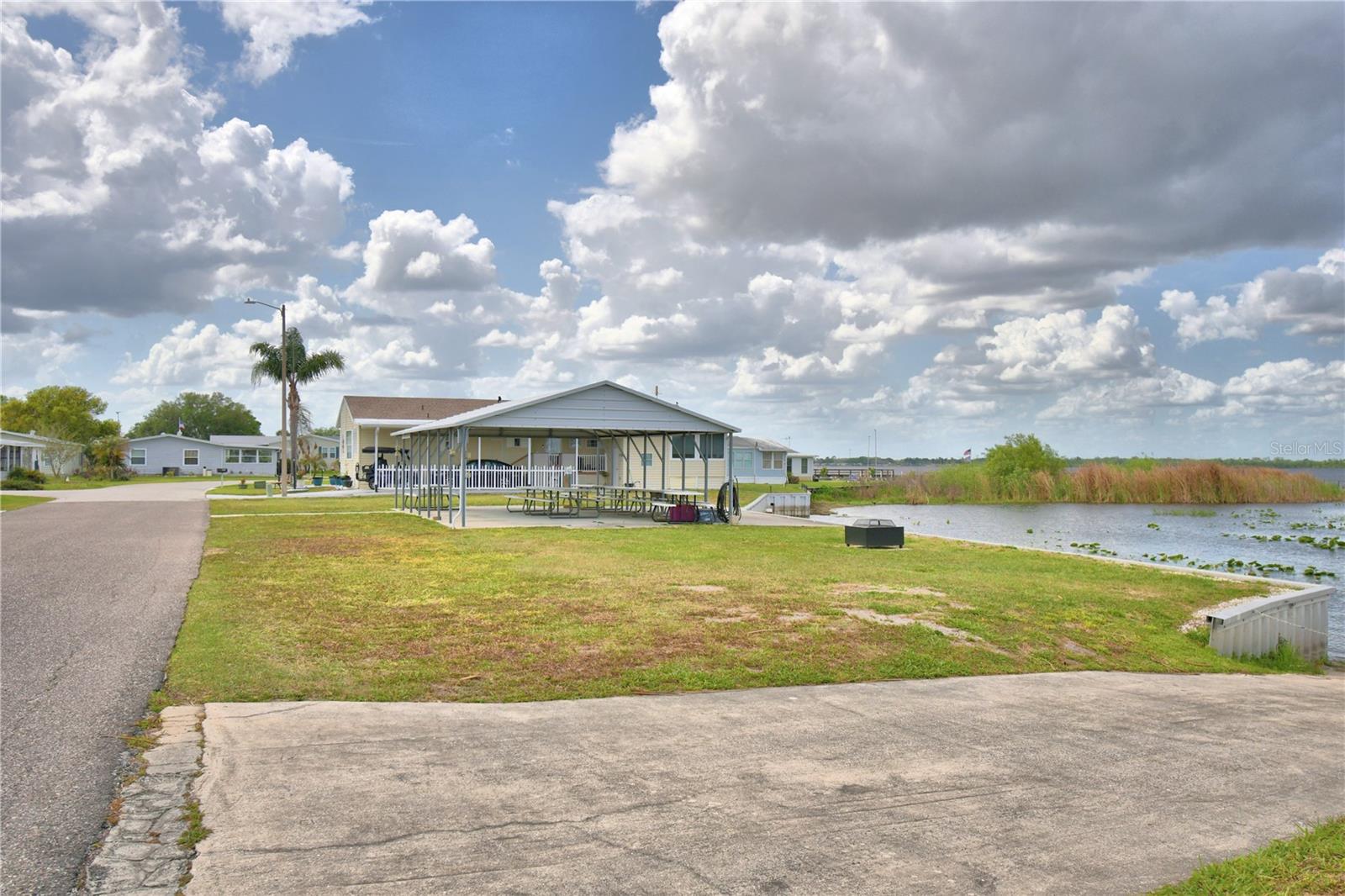 Image 60 of 63 For 6773 Brentwood Drive Ne