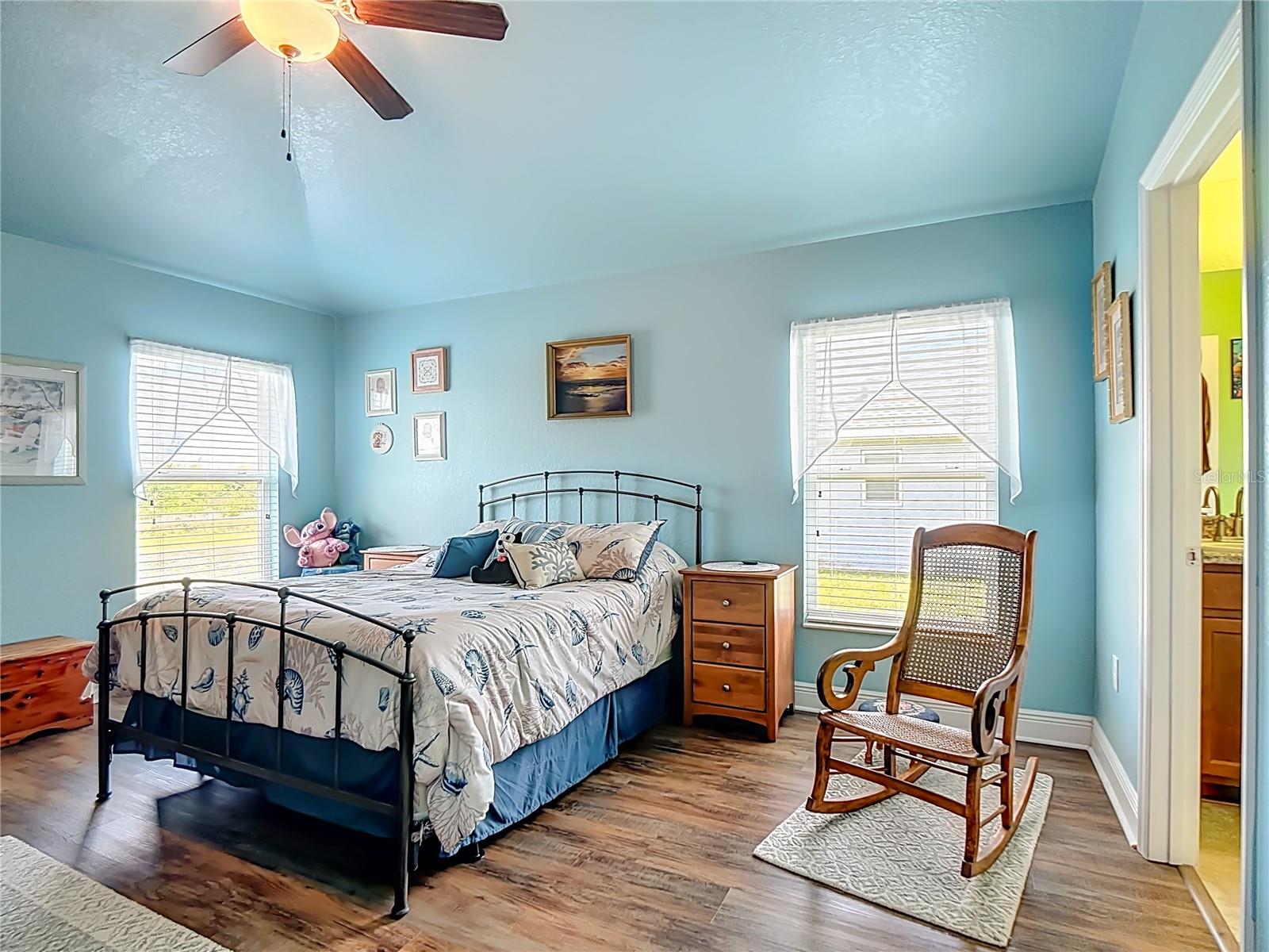 Image 20 of 38 For 1170 Legatto Loop