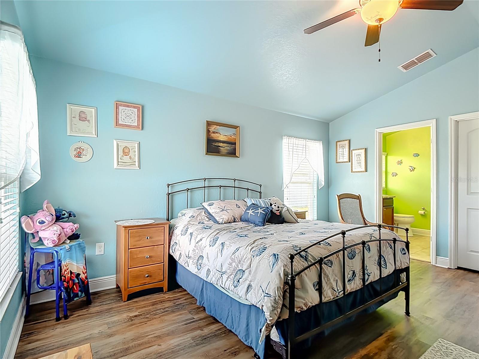 Image 21 of 38 For 1170 Legatto Loop