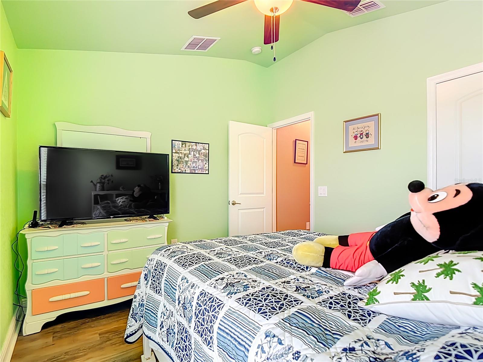 Image 27 of 38 For 1170 Legatto Loop