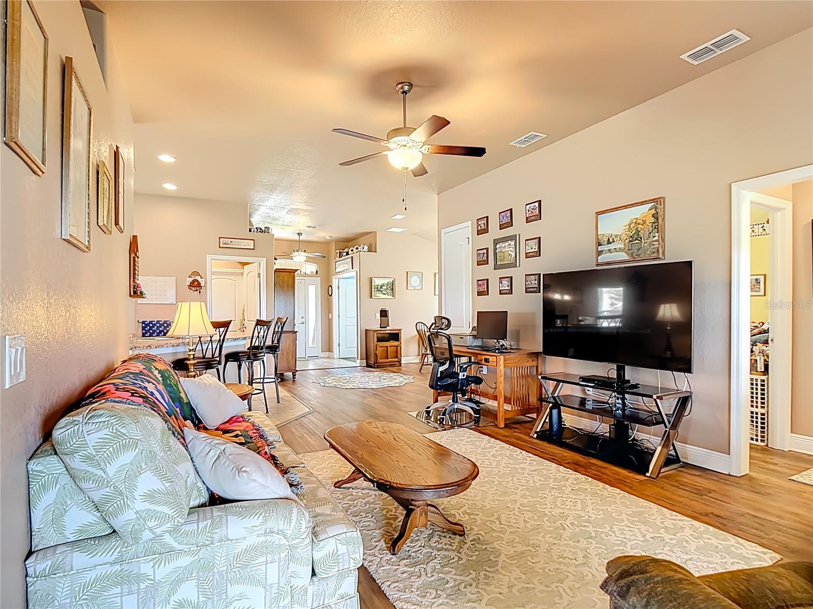 Image 7 of 38 For 1170 Legatto Loop