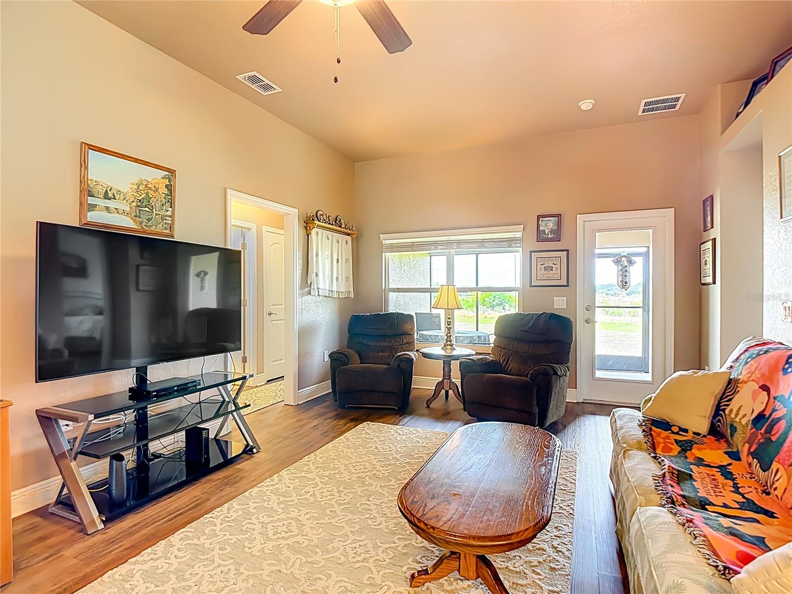 Image 8 of 38 For 1170 Legatto Loop