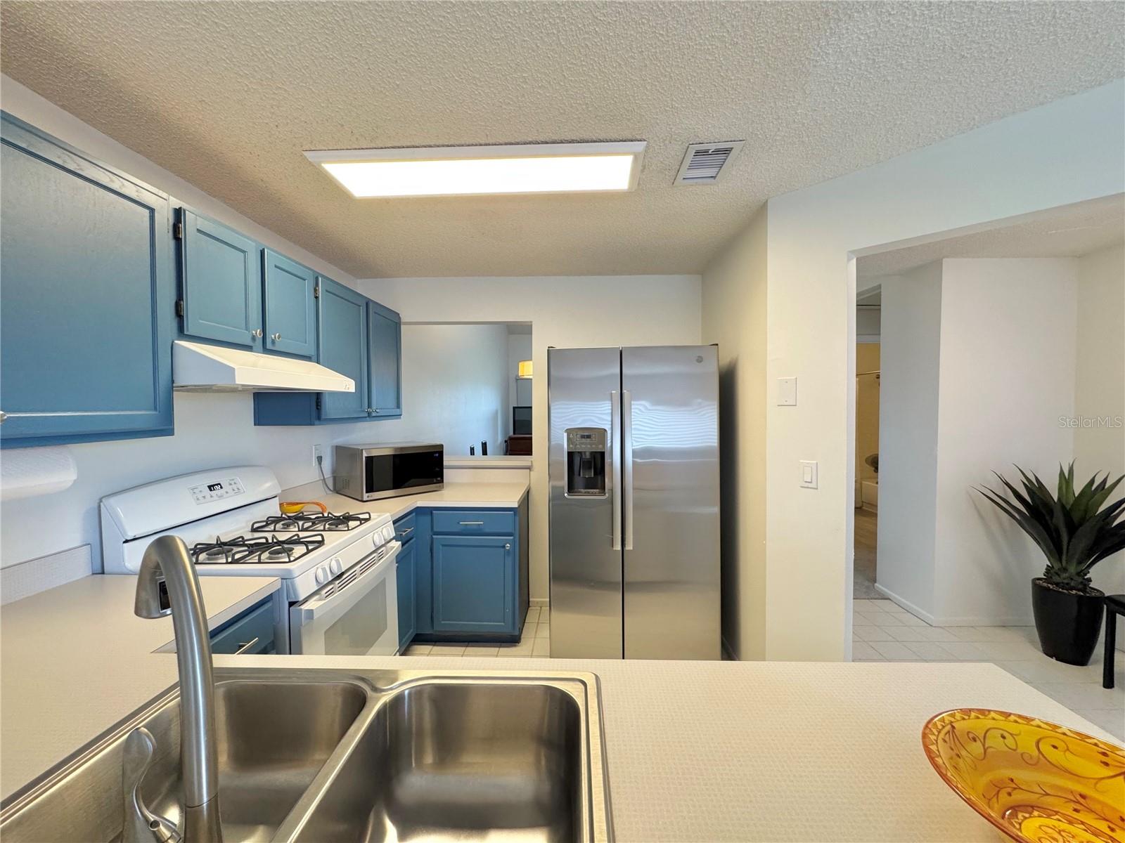 Image 12 of 48 For 715 Magnolia Place