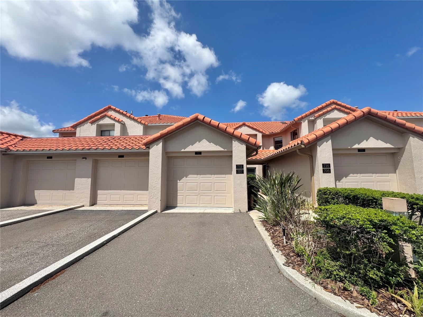 Image 41 of 48 For 715 Magnolia Place